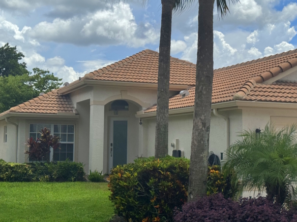 Valencia Falls Homes