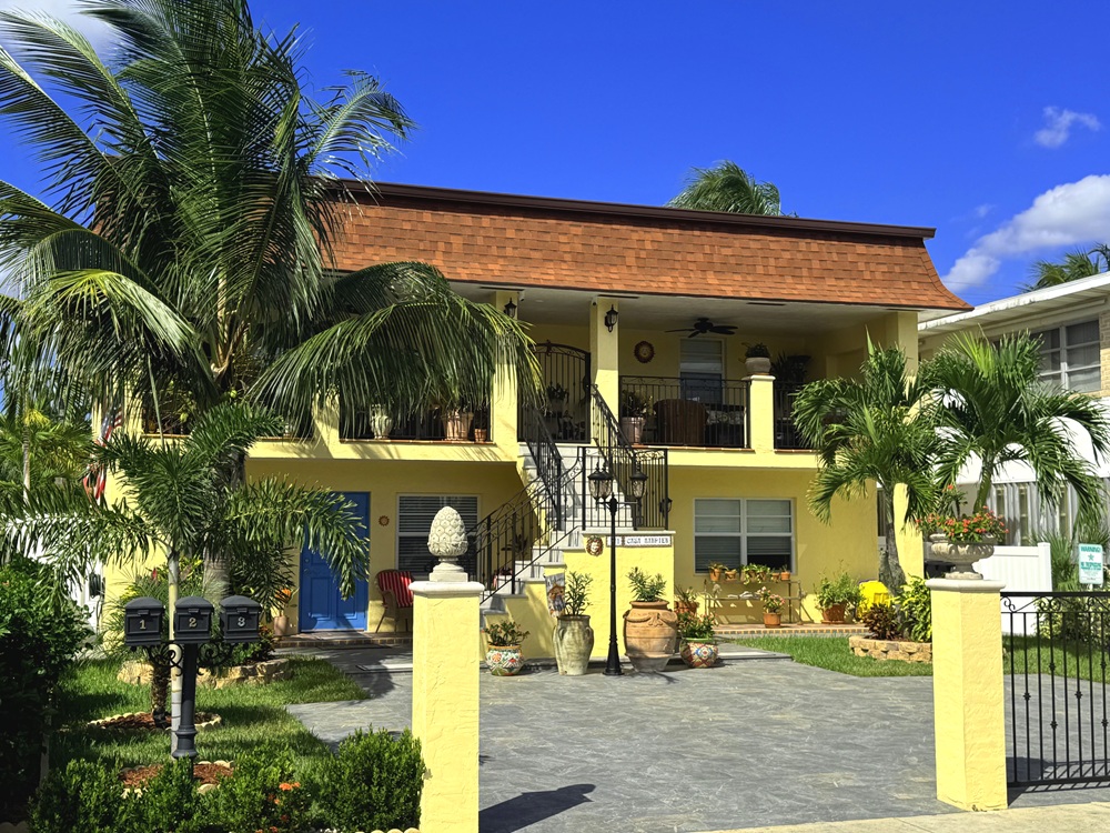 Lake Worth Triplex